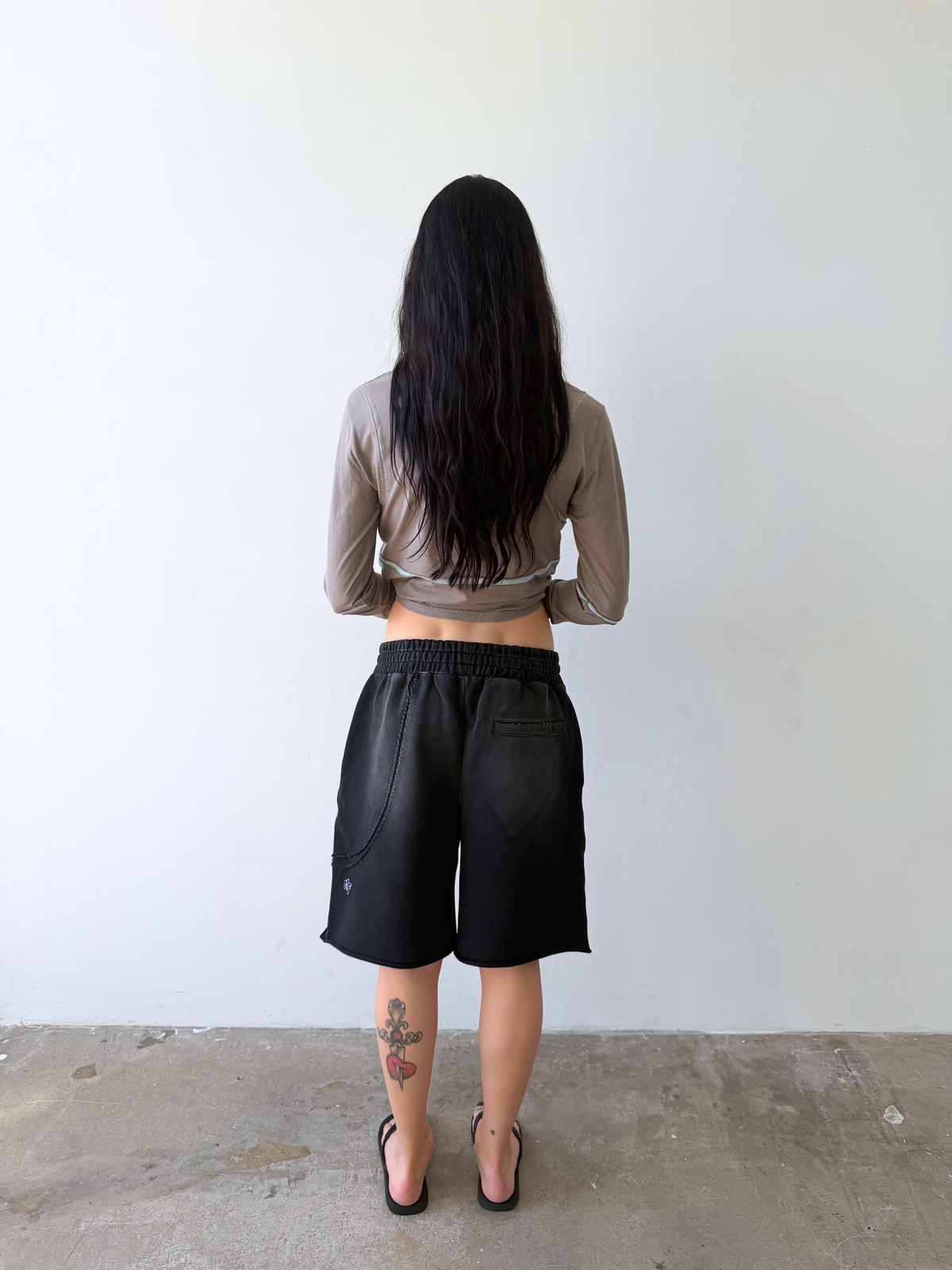 INSERT SWEATSHORTS