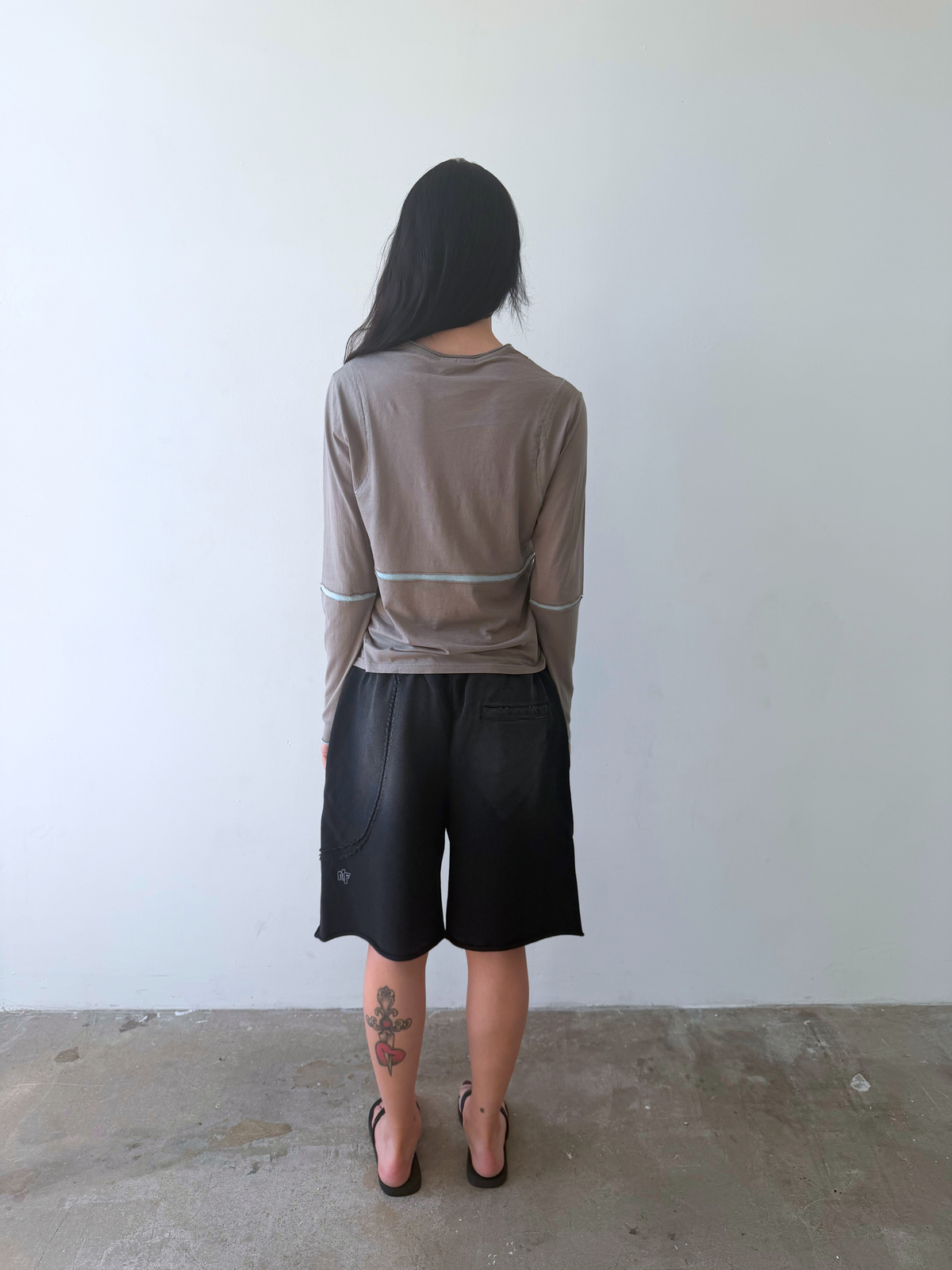 INSERT V LONGSLEEVE