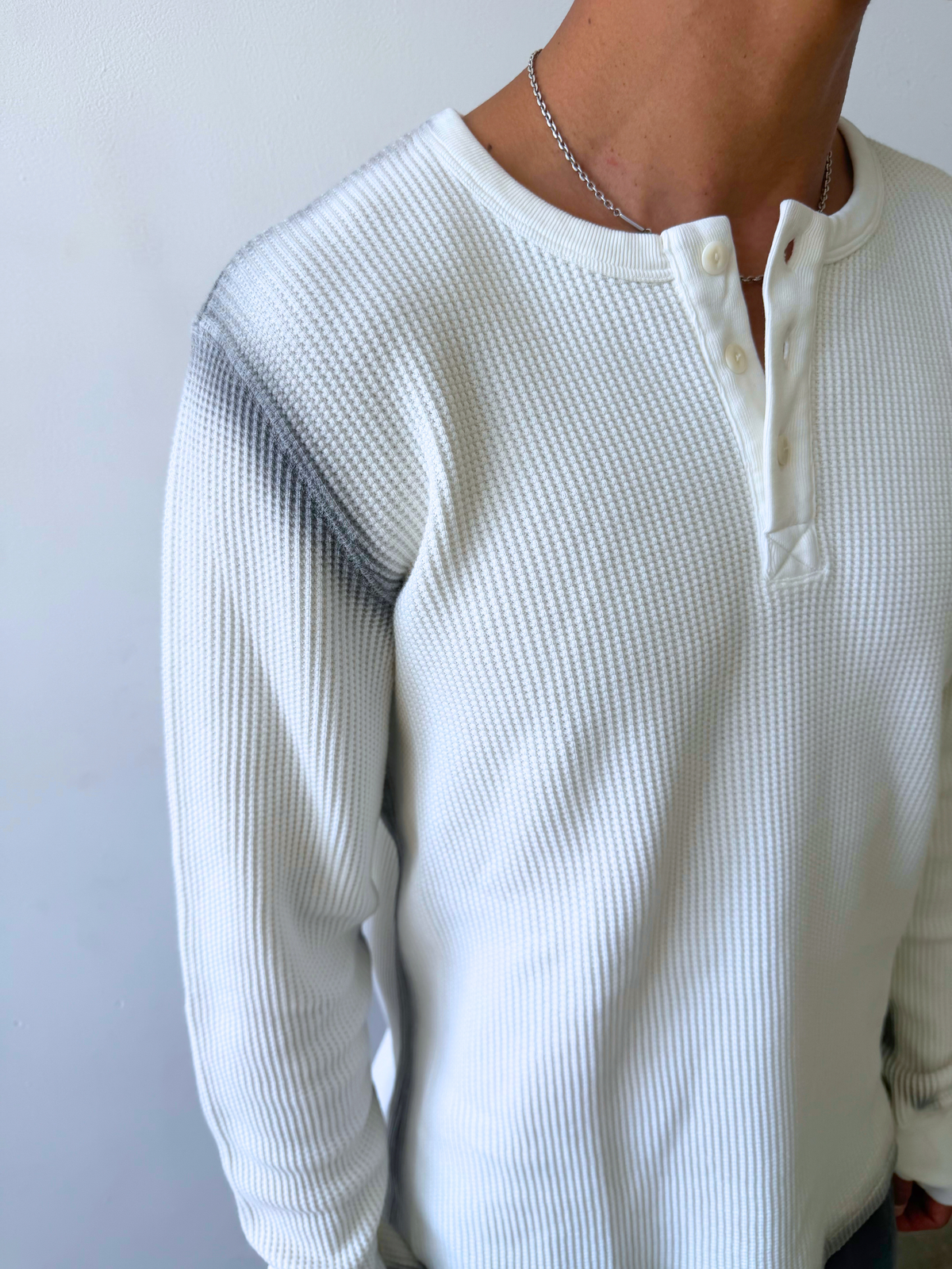 SPRAY SEAM HENLEY